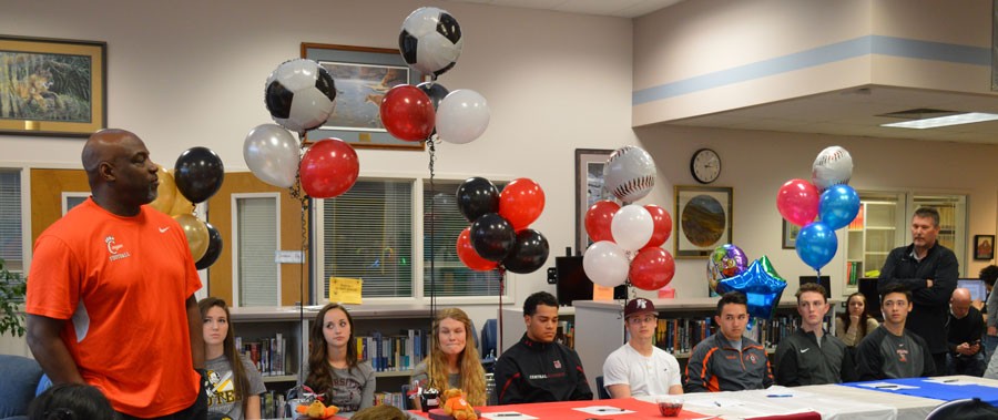 Fall+and+Spring+athletes+at+the+fall+college+signing.