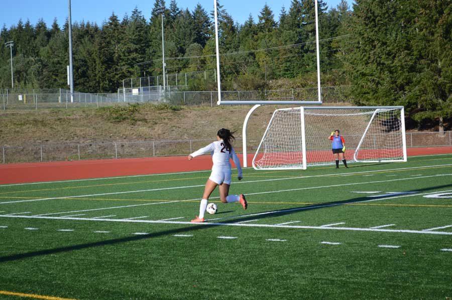 Sophomore Kiah Warren scored two goals for the Cougs as they tortured the Highclimbers.