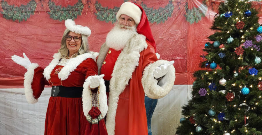 The jolly couple attending the Breakfast with Santa community event (all article photography by Theresa Johnson)