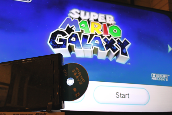 Player setting up Mario Galaxy on the Nintendo Wii.